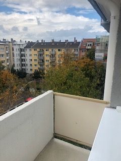 v. Privat: Mainz Neustadt, komplett neu saniertes 1-Zimmer-Appartement, Erstbezug mit EBK und Balkon